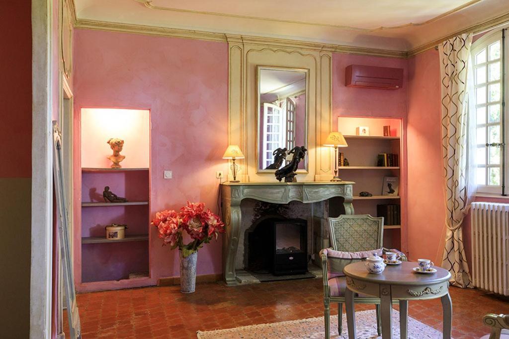 Domaine De Rhodes B&B Avignon Pokoj fotografie